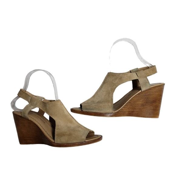 Barbara barbieri Shoes - Barbara Barbieri beautiful 100% Sueded leather made in Italy wedge sandals.